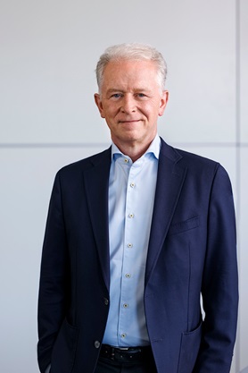 Peter Steiner